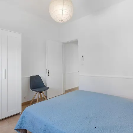 Apartment 1 De Dezembro T2 *
